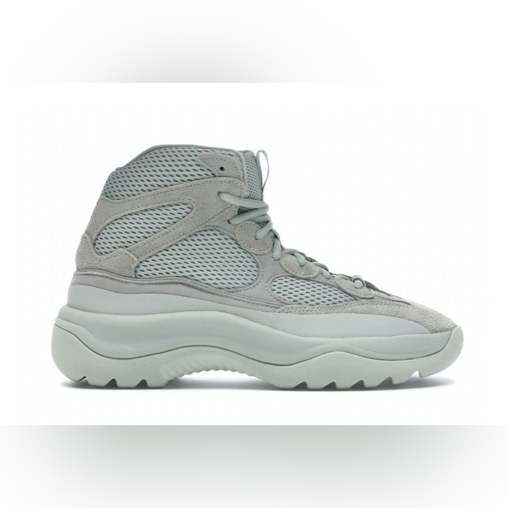 YEEZY DSRT Boots